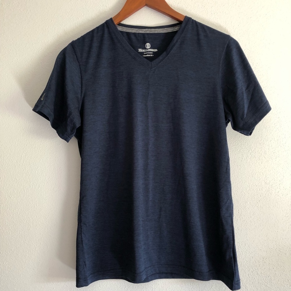 Holloway‎ workout shirt